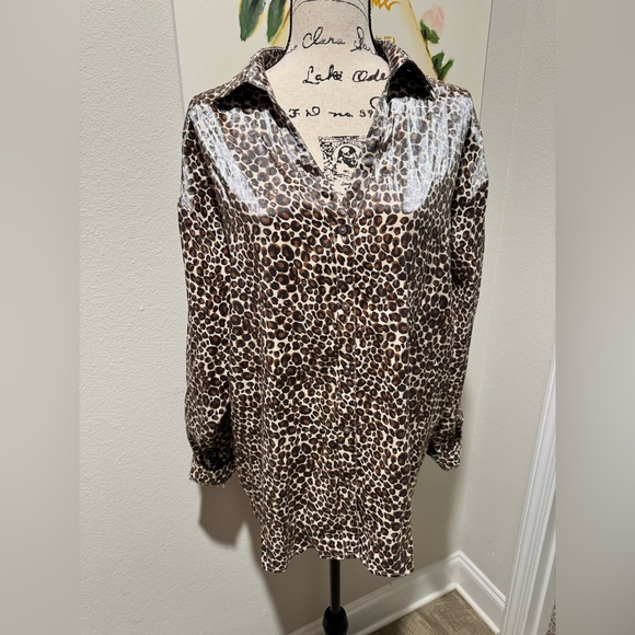 entro Tops - ENTRO Button Down Blouse